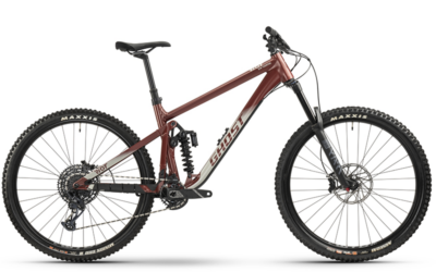 Ghost_RIOT_EN_Essential_rust_red